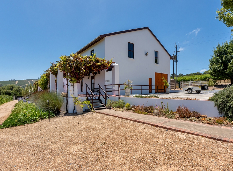 4 Bedroom Property for Sale in Stellenbosch Farms Western Cape